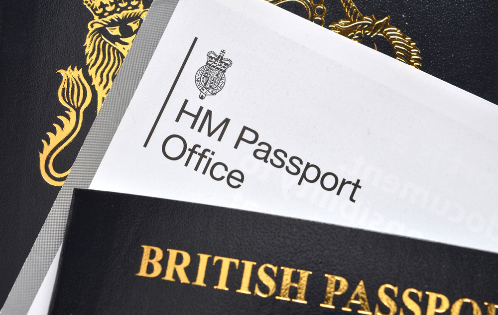 Warning to Brits travelling abroad this summer as passport delays continue